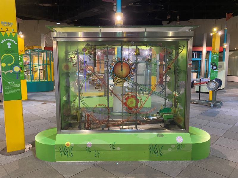 科學開門-雲霄飛球-